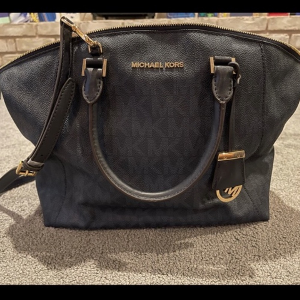 Michael Kors Satchel Crossbody